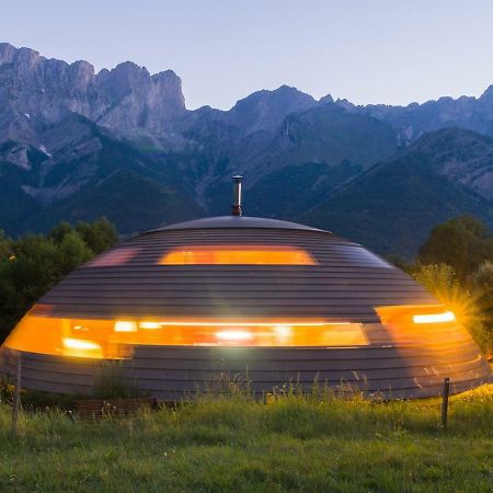 Au-Dela Des Nuages, Maison D'Hotes Insolite & Spa Aubessagne Zewnętrze zdjęcie
