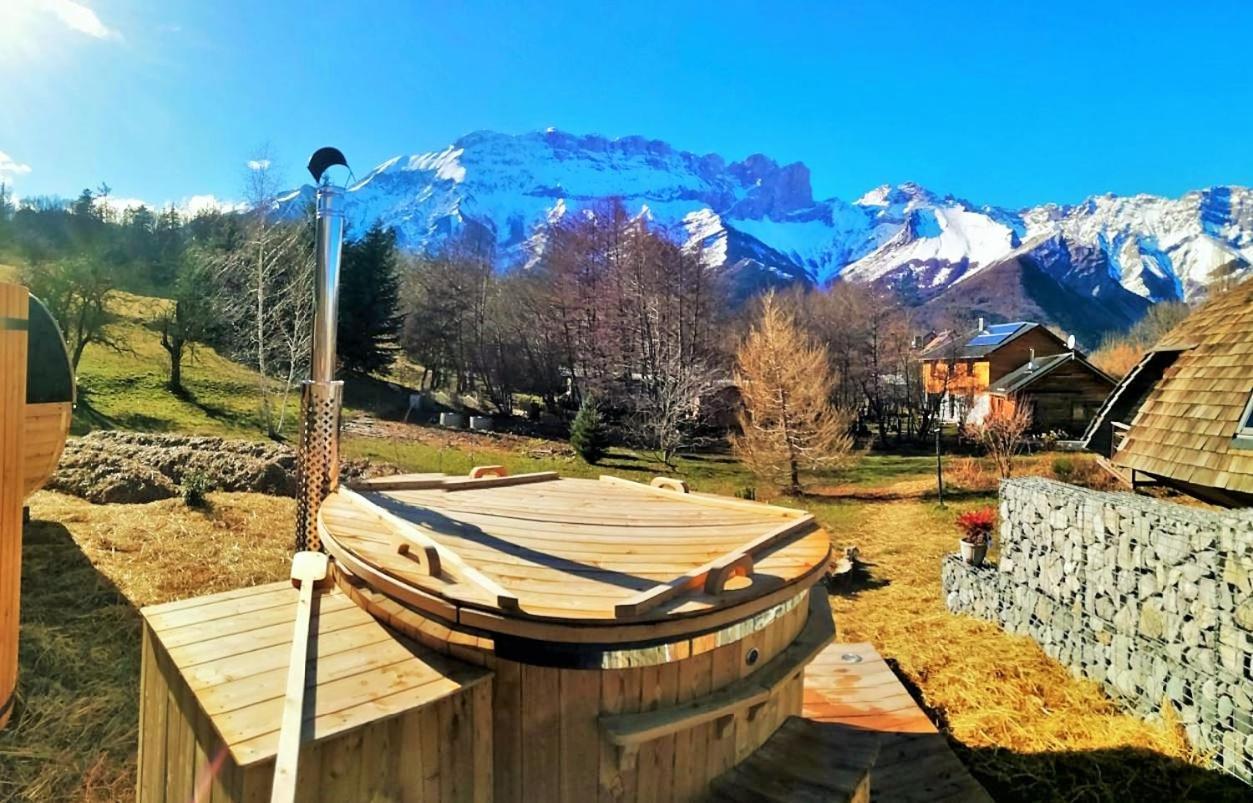 Au-Dela Des Nuages, Maison D'Hotes Insolite & Spa Aubessagne Zewnętrze zdjęcie