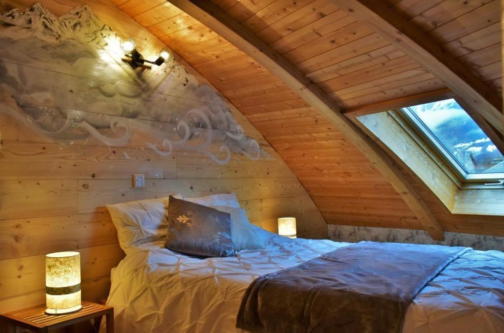 Au-Dela Des Nuages, Maison D'Hotes Insolite & Spa Aubessagne Zewnętrze zdjęcie