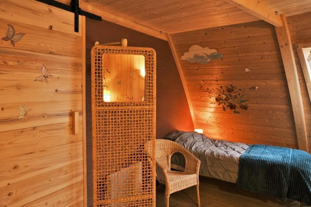 Au-Dela Des Nuages, Maison D'Hotes Insolite & Spa Aubessagne Zewnętrze zdjęcie