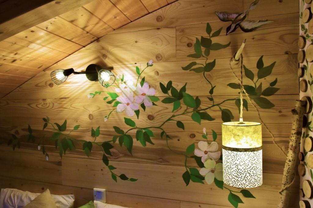 Au-Dela Des Nuages, Maison D'Hotes Insolite & Spa Aubessagne Zewnętrze zdjęcie