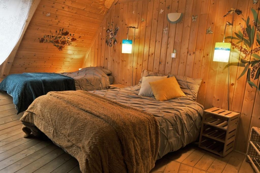 Au-Dela Des Nuages, Maison D'Hotes Insolite & Spa Aubessagne Zewnętrze zdjęcie