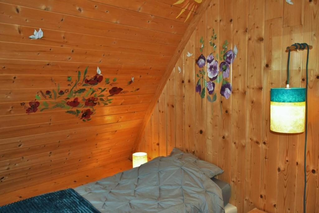 Au-Dela Des Nuages, Maison D'Hotes Insolite & Spa Aubessagne Zewnętrze zdjęcie