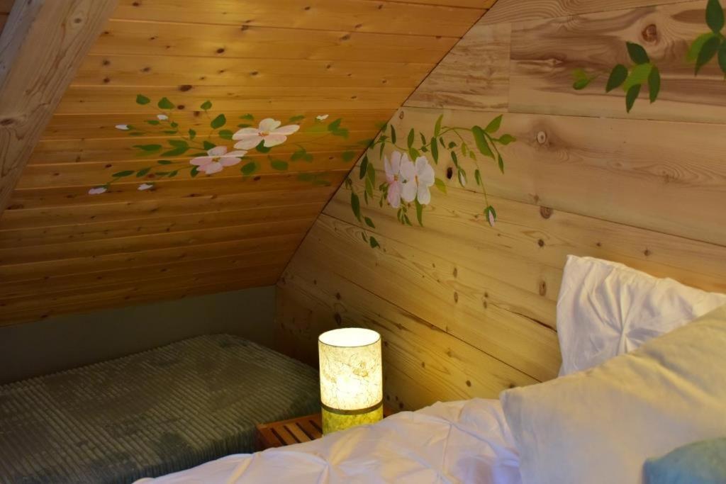 Au-Dela Des Nuages, Maison D'Hotes Insolite & Spa Aubessagne Zewnętrze zdjęcie