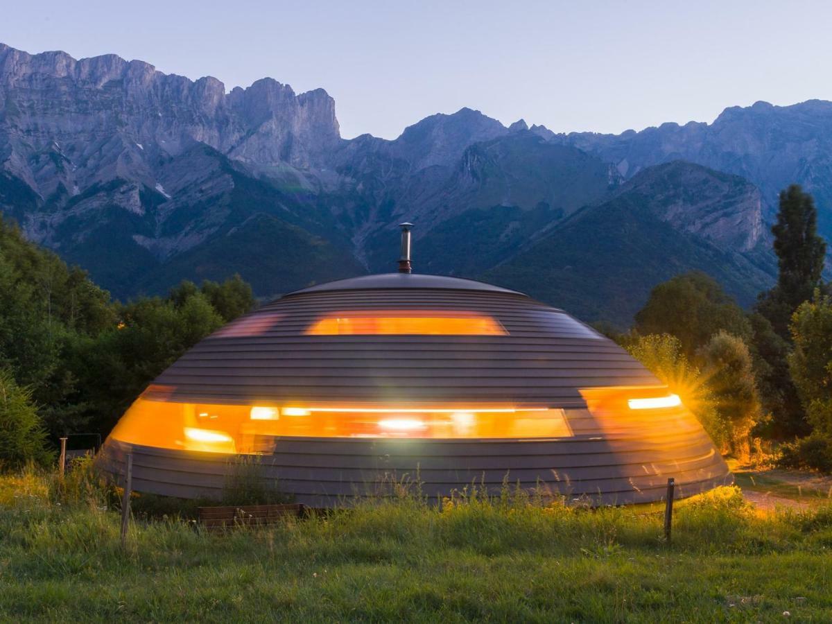 Au-Dela Des Nuages, Maison D'Hotes Insolite & Spa Aubessagne Zewnętrze zdjęcie